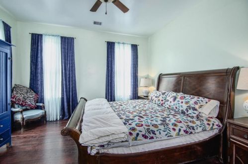 2612 Avenue, Galveston TX 77550-4357 exterior