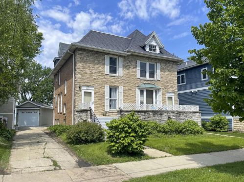 1022 Sherman Ave, Madison WI  53704-4233 exterior
