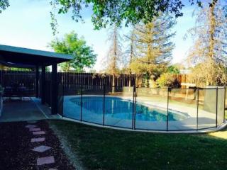 1603 Rosewood Ln, Hanford, CA 93230-2560
