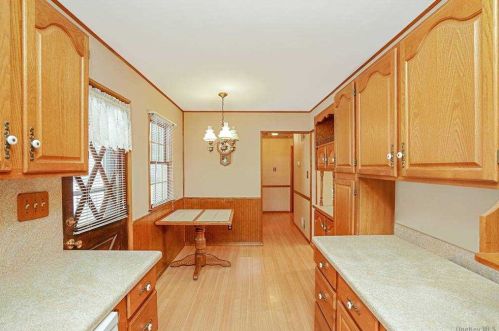 240 Norma Ave, West Islip, NY 11795-1514