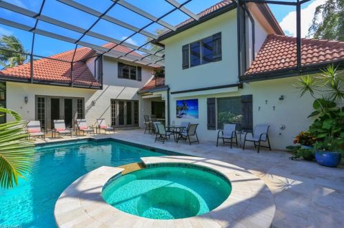 272 1st Ave, Naples FL  34102-5960 exterior