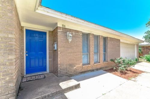 7816 Pebbleford Rd, Fort Worth, TX 76134-4509