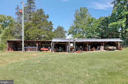 2204 Brook Creek Rd, Toms Brook VA  22660-2544 exterior