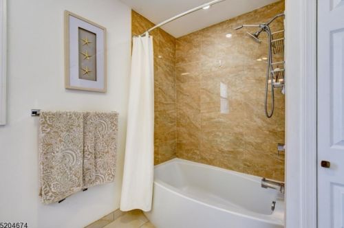 15 5th Ave, Manville NJ  08835-1321 exterior