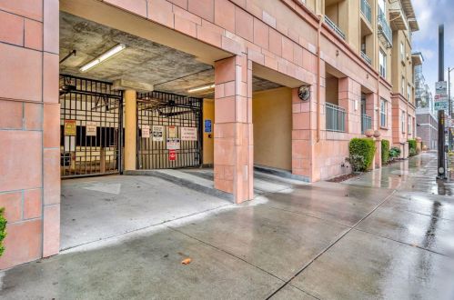 30 Julian St, San Jose CA  95110-2472 exterior