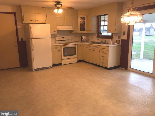 1525 Old Skippack Rd, Harleysville, PA 19438-1439