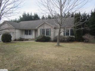 18 Long Bow Rd, Waynesboro, VA 22980-7471