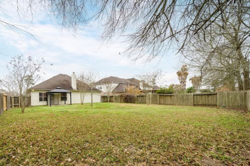 28715 Hidden Cove Dr, Magnolia, TX 77354-6557
