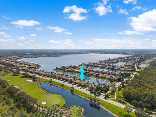 9463 Quarry Dr, Naples FL  34120-5223 exterior