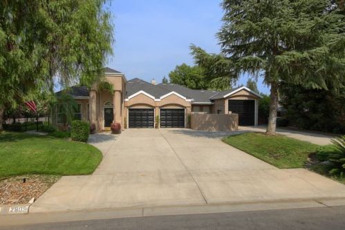2809 Mckelvy Ave, Clovis, CA 93611-6060