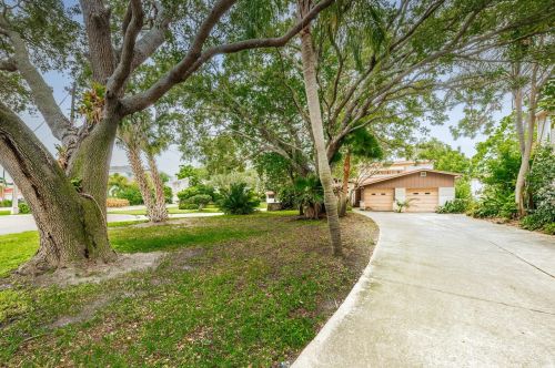 3170 Bayshore Blvd, Saint Petersburg, FL 33703-5504