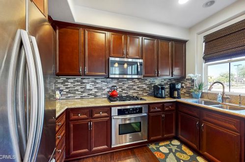 3244 Ventura Rd, Oxnard CA  93036-5459 exterior