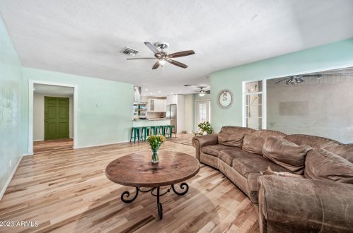 4150 18 Ave, Phoenix AZ 85015-3840 exterior