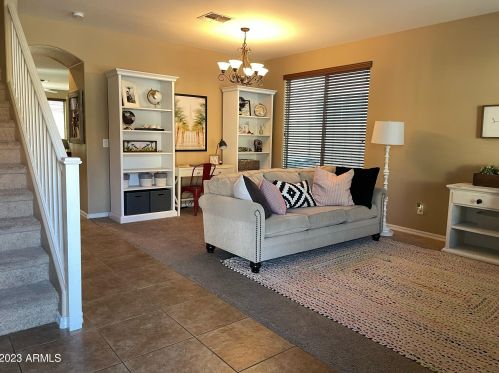 19147 Kingbird Dr, Queen Creek, AZ 85142-5329