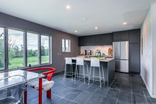 10 Surdan Mountain Rd, West Woods CT  06069-2428 exterior