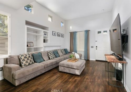 5748 Pinyon Pine Dr, Orange CA  92869-6006 exterior