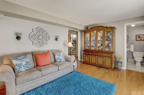 14 Twain Ave, Old Bridge NJ  08857-2109 exterior