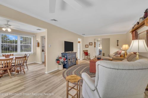 2 Campion Ct, Bricktown NJ  08724-1909 exterior