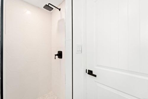 244 27th St, San Diego CA  92102-3118 exterior