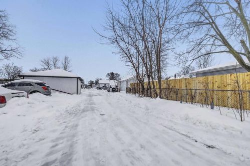 1079 Shawano Ave, Green Bay WI  54303-3061 exterior