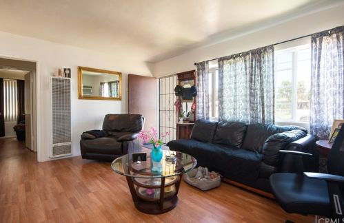 8414 Norwalk Blvd, Whittier CA 90606-3310 exterior