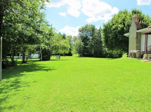 53 Lightcap Rd, Latrobe, PA 15650-4112
