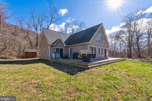 282 Keyser Run Rd, Washington VA  22747-1705 exterior