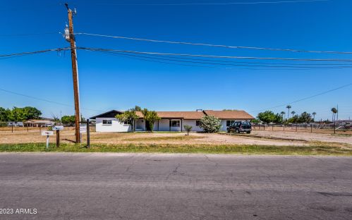 3626 Wescott Dr, Glendale AZ  85308-2332 exterior