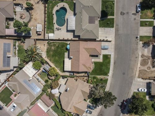 678 Real Ave, Newman, CA 95360-1151
