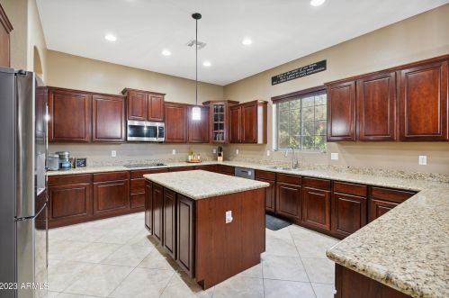 2894 Janelle Way, Gilbert, AZ 85298-5759