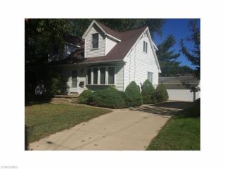 2791 Short St, Akron, OH 44314-1326