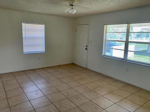3738 67th Ave, Pinellas Park FL  33781-6165 exterior