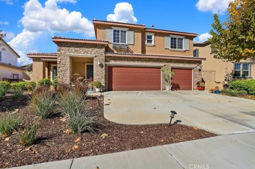 40934 Whitehall St, Lake Elsinore, CA 92532-1656