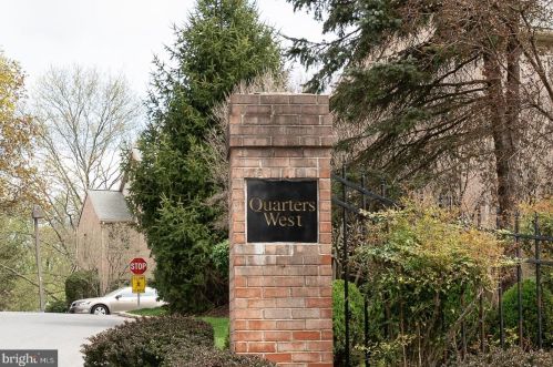 73 Militia Hill Dr, Wayne, PA 19087-5846