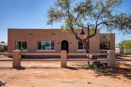 109 President St, Tucson AZ  85714-1314 exterior