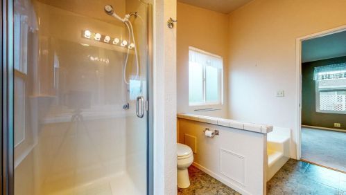 1955 Pinercrest Dr, Santa Rosa CA 95403-7643 exterior