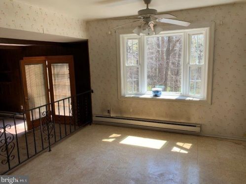 1034 Longspur Rd, Norristown PA  19403-2045 exterior