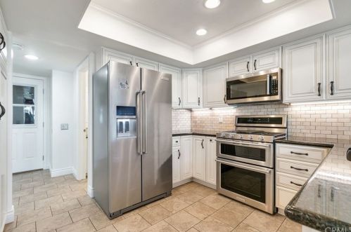 218 Glendora Ave, Covina CA 91724-2968 exterior