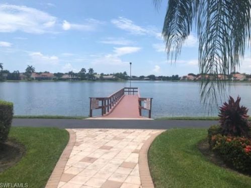 904 Belville Blvd, Naples FL  34104-6566 exterior