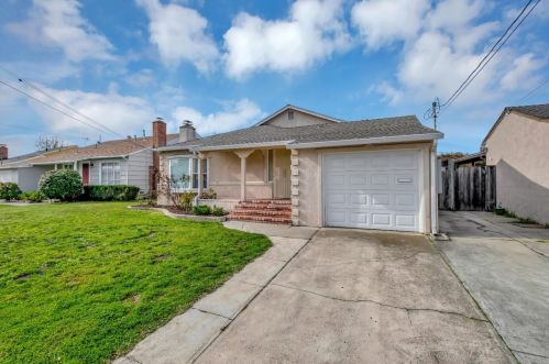 17103 Via Flores, San Lorenzo CA  94580-2916 exterior