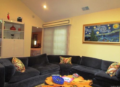 48 Hidden Ridge Dr, Monticello NY  12701-3080 exterior