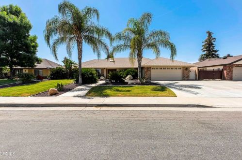 6301 Spring Valley Dr, Bakersfield, CA 93308-6514