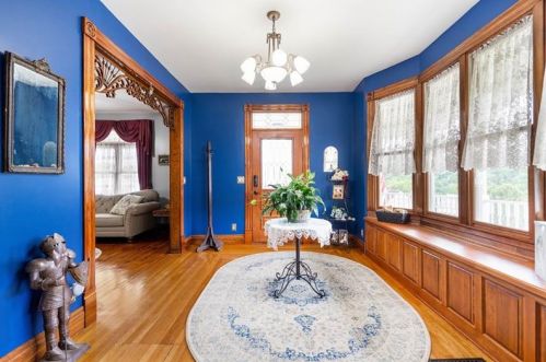 107 3rd St, Bentleyville, PA 15314-1224