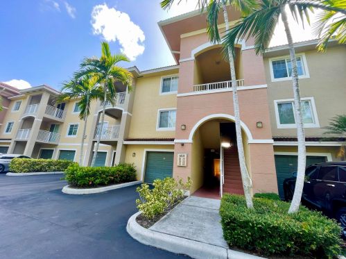 6511 Emerald Dunes Dr, West Palm Beach, FL 33411-2771