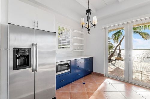 632 Island Dr, Key Largo FL  33037-4808 exterior