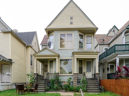 907 24th St, Milwaukee, WI 53204-1006