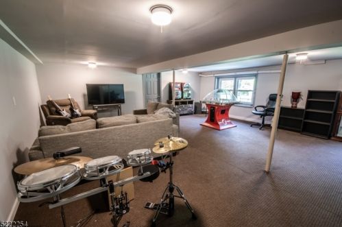 14 Jackie Dr, Hackettstown NJ  07840-5628 exterior