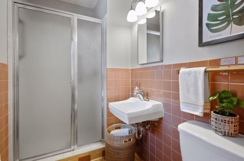 6424 Westchester Cir, Minneapolis MN 55427-4956 exterior