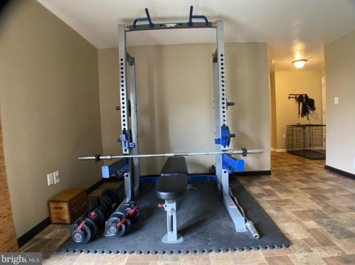 381 Lake St, Ephrata PA  17522-2456 exterior