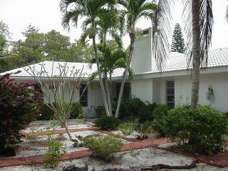 16531 Captiva Dr, Captiva, FL